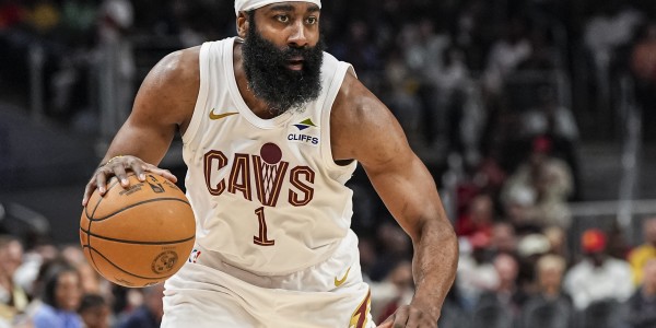 开云注册入口-哈登季后赛第9次单场至少8失误！追平魔术师并列历史第二！